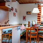 Hoglhaus & Malerwinkel * Mittenwald