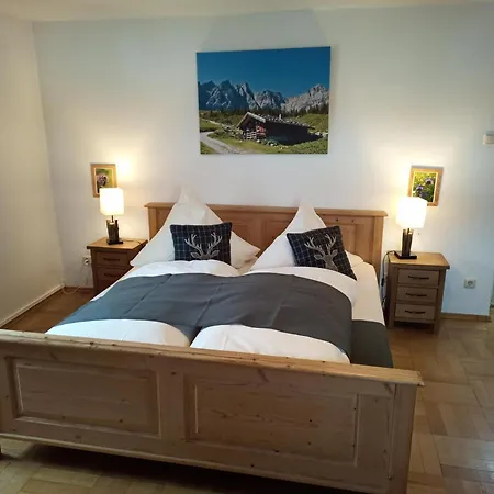 Hoglhaus & Malerwinkel Semesterbostad *